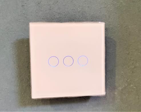 Умный тройной проходной выключатель Hiper Switch T03W